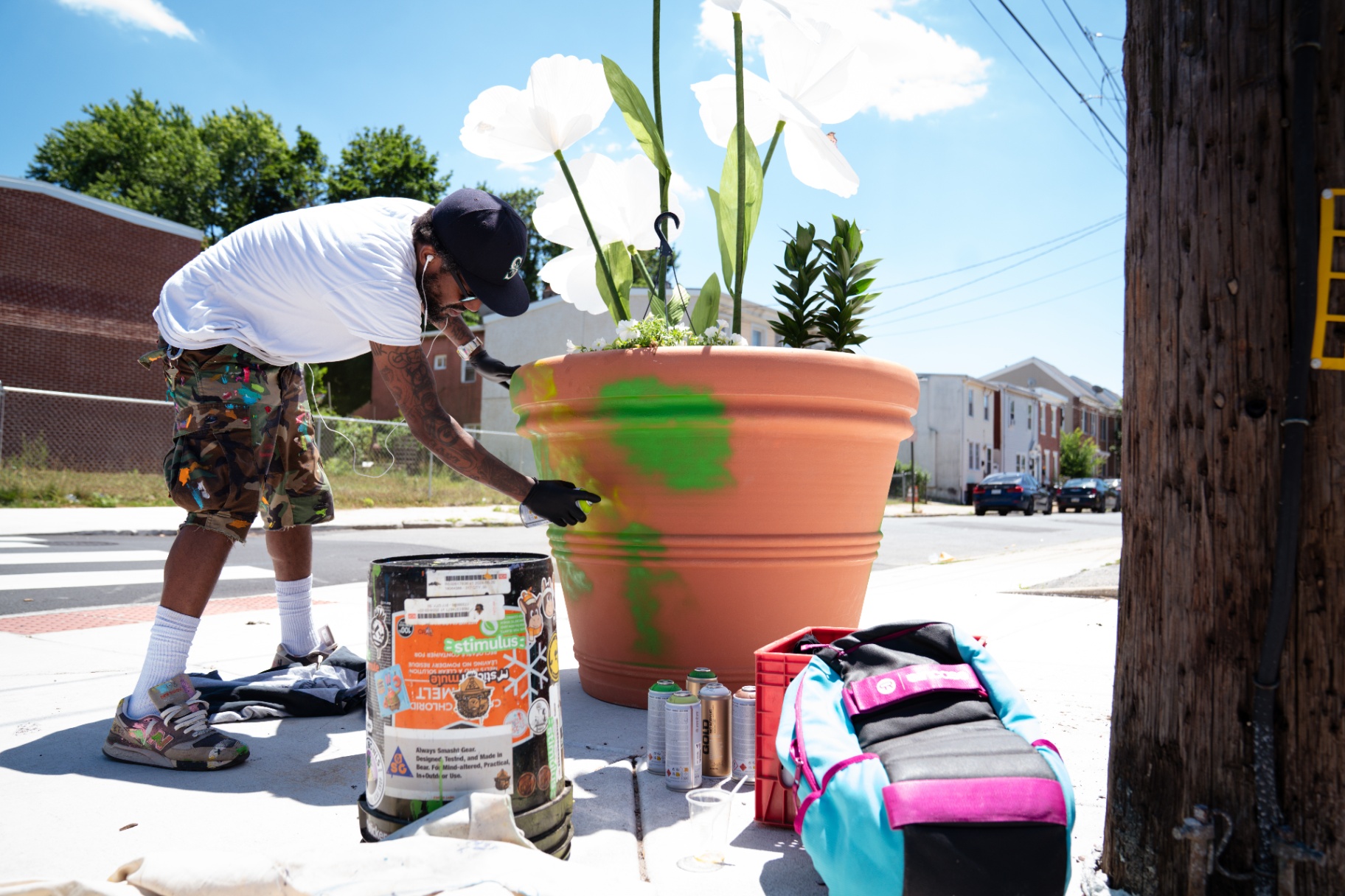 Live spray-paint session in progress